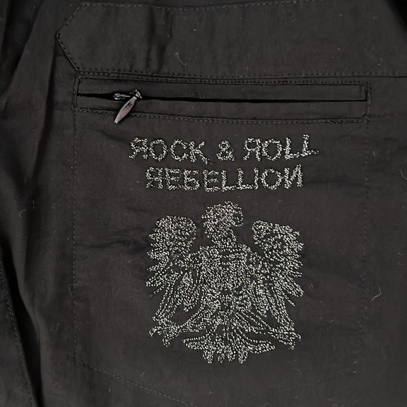 EUC Guess Men's Rock & Roll Rebellion Black Button Down Shirt Large - Picture 4 of 14